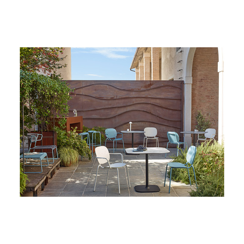 Chaise de Terrasse Empilable Contemporaine SISI - Le Chaisier