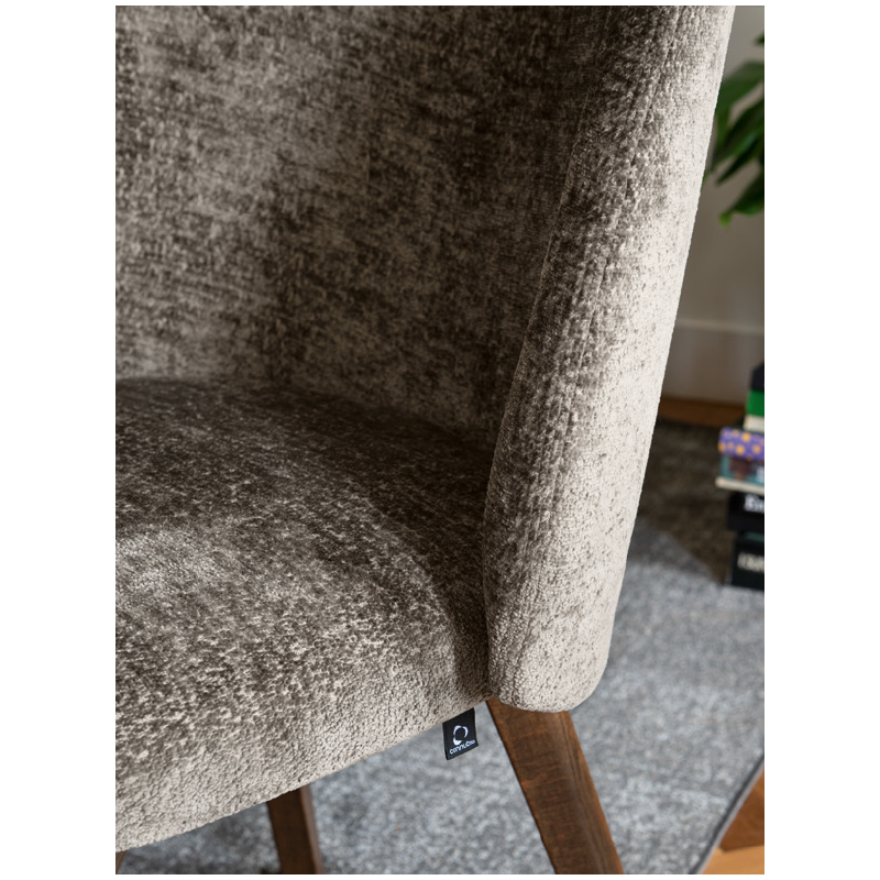 CHAISE COSY TUKA EN TISSU SHERPA PIEDS METAL CONTEMPORAINE