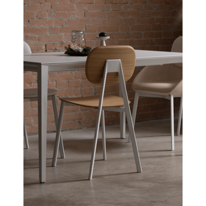 CHAISE CONTEMPORAINE EN BOIS ET MÉTAL TATA 1