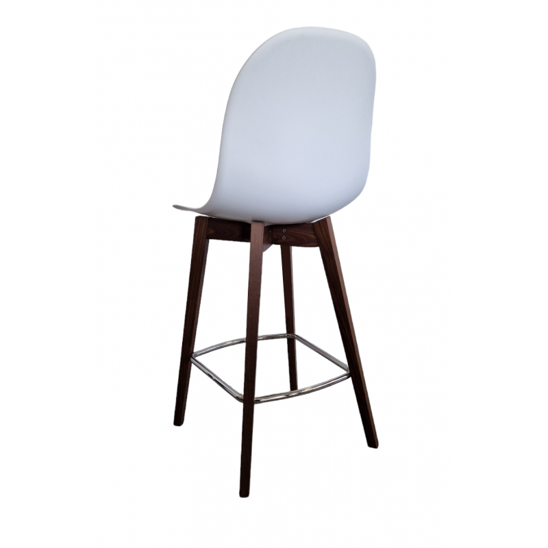 LOT QUATRE TABOURETS SCANDINAVES ACADEMY EN BOIS ET POLYPROPYLÈNE