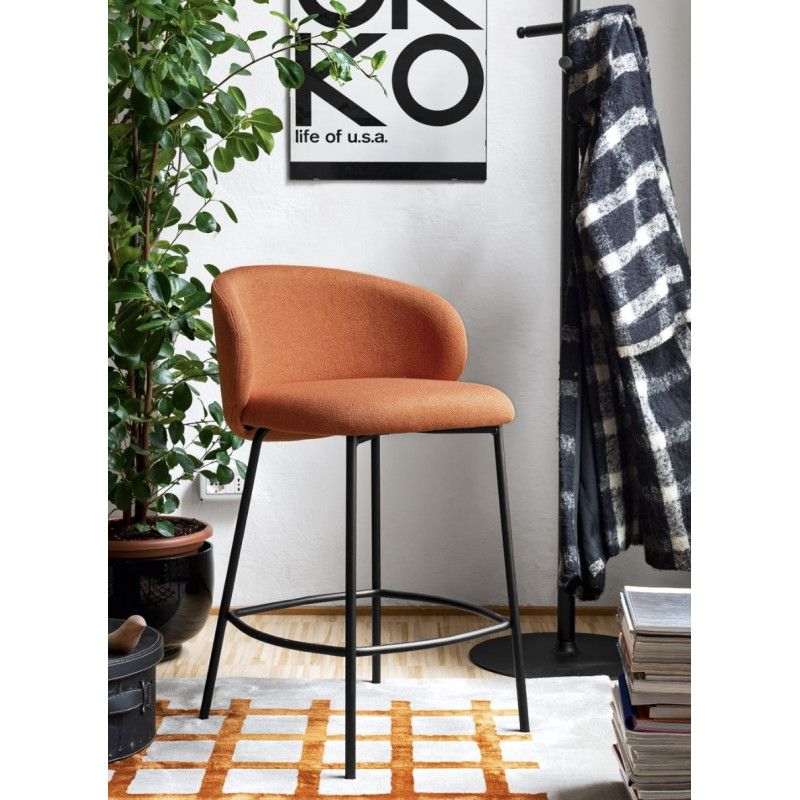 Tabouret Rond Snack Enveloppant en Velours ou Tissu TUKA - Le Chaisier