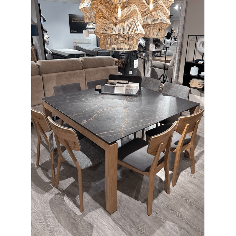 TABLE EN DEKTON EXTENSIBLE CARRÉE CHAMON