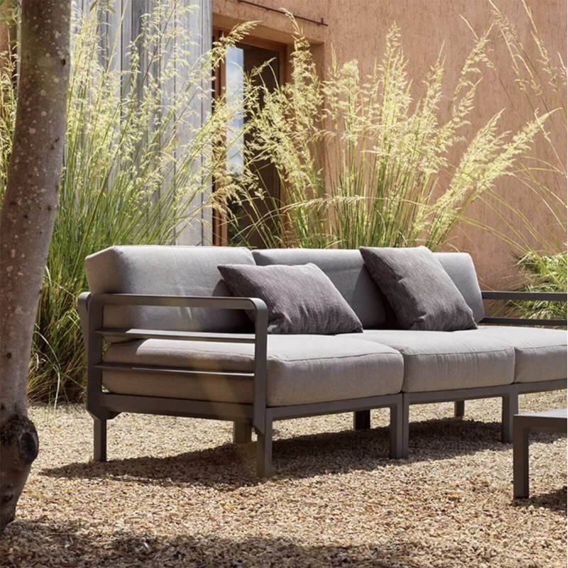 FAUTEUIL DE JARDIN AVEC UN ACCOUDOIR MODULABLE MAXIMO